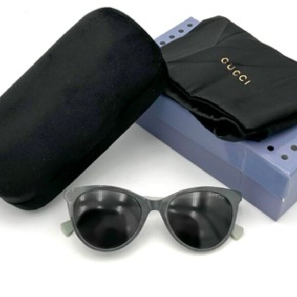 NIB-Gucci Cat Eye Sunglasses - Black and Green Tortoise - Picture 1 of 4
